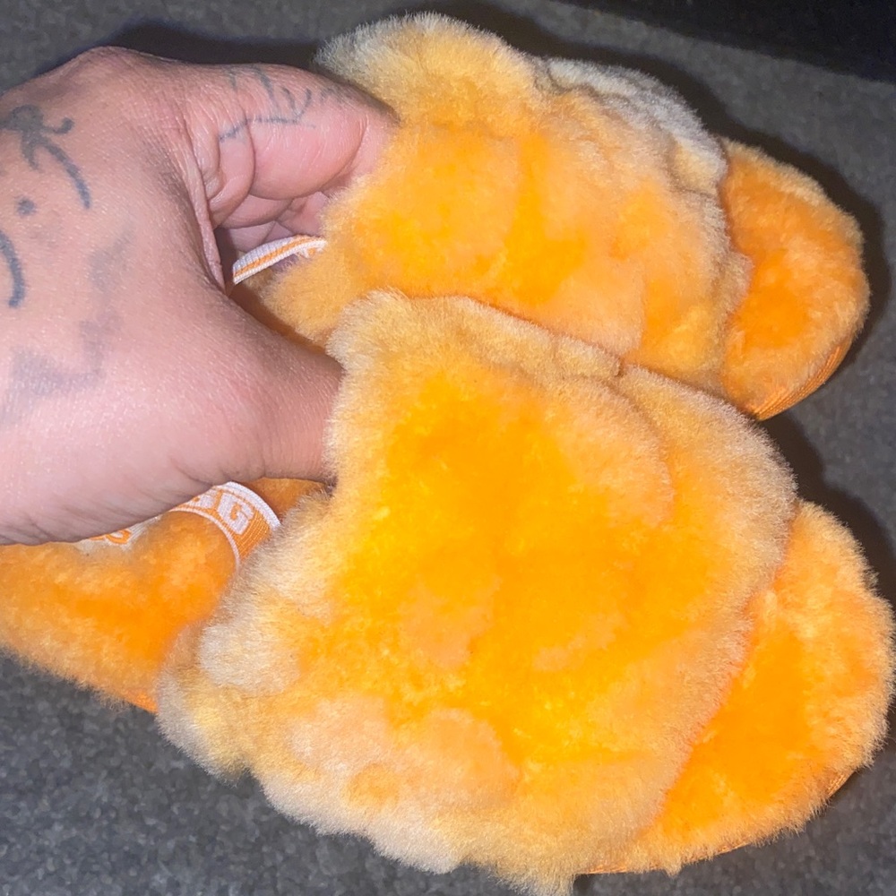 UGG Vibrant Orange Fluffy Slippers NWOT never worn